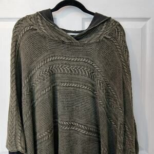 Evy's Tree Dark Green Poncho Cardigan Hooded Boho One Size
